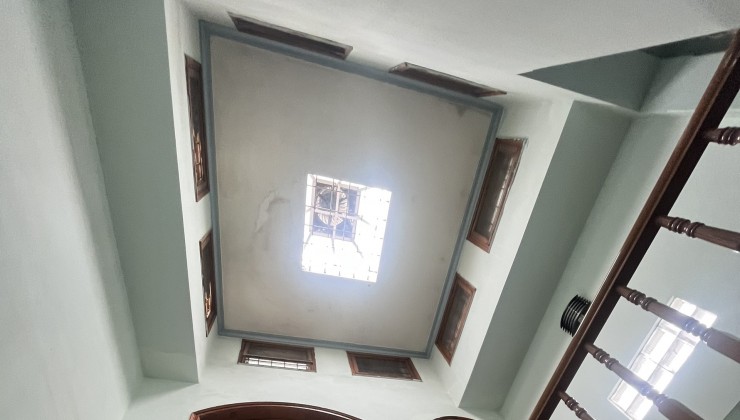 CHO THUÊ NHÀ MẶT PHỐ Ô TÔ TRÁNH GIÁP BÁT, 5 TẦNG, 70M2, MT 6M, 6 NGỦ, 6 WC, 22 TRIỆU